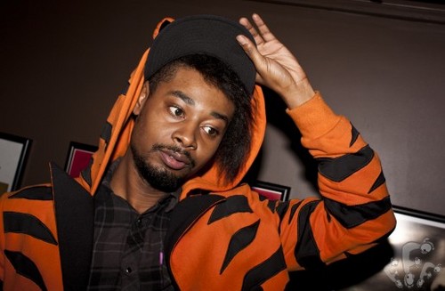 An account dedicated to @XDannyXBrownX lyrics. 
#misogyny
Tell all your friends so we can get the word out about this genius