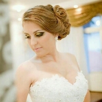 emilyy_steiner's profile picture. 