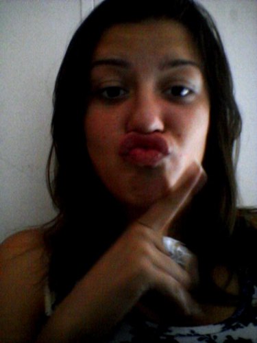 Sou corinthiana, virgiana que adora assistir futebol e ama as farras com as amigas.♥
$ PAZ E AMOR