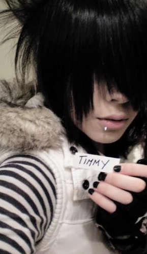 tocdumboy's profile picture. Quando nao há mais esperança no mundo ha d ser dita. .. pq?  .... tdo mundo tem seu lado b!