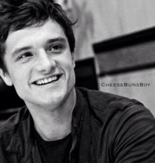 CheeseBunsBoy's profile picture. Nothing comes between me and my Cheese Buns. Nothing. [Multi-RP | #OriginalCheeseBunBoy ]