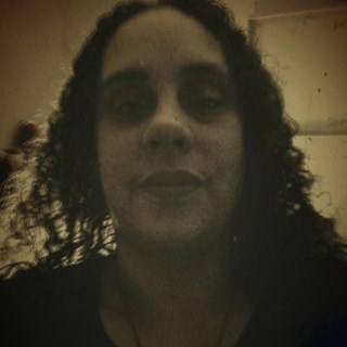 ozoravalda's profile picture. A self taught chef, smart ass, a nerd, a hippster(not!), and armed peacenic and a lover of life's beautiful ballet!