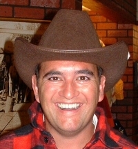 jeroenuttwello's profile picture. Positief ingestelde en hardwerkende ondernemer. Fractielid van de Partij voor de Dieren in Apeldoorn. Kracht: creëer orde uit chaos. Interesse: Noëtiek.