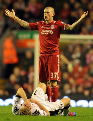 martinenger's profile picture. The Lord loves the drinking man