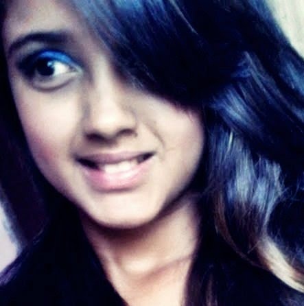 Mora em MG-Guanhães, tenho 15anos ...MSN:  larissinha461@hotmail.com