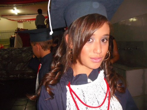 oooi , sou Ilary, tenho 11 anos , sou corinthiana , e mt Siumenta e mt feliz!  quer saber mais ? segue aê (y)