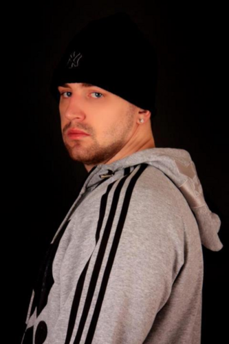 DienoHST's profile picture. Its Dines HST. Follow me, Tweet me and check out my vidz on facebook and youtube. Peaceee http://t.co/89Aq4hpGw0