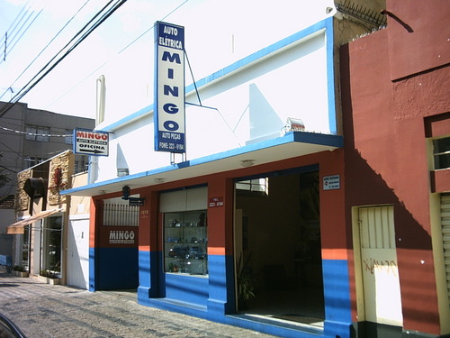 Uma auto elétrica especializada em Eletrônica Embarcada...Tel.: (41) 3223-6184