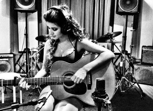 Pulinha077's profile picture. Tudo qe Sinto por vc ñ dá pra resumi em 160 caracteres só uma coisa TE AMO @PaulaFernandes7