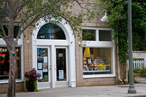 TasteDecatur's profile picture. Love first pressed olive oil from Tuscany, French champagne vinegars, jarred duck fat, Provencal lavender syrup, and French truffle salt? Come see us at Taste.