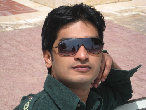 SyedSyedklm786's profile picture. IT support person working with a communication company.