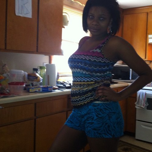 thatsdifferentt's profile picture. Been gettin followed b4 there was a Twitter Treatin these nigga like hoes while focusing on me myself and I