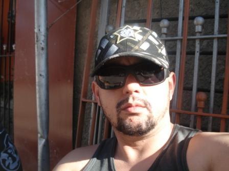Construí amigos, enfrentei derrotas, venci obstáculos, bati na porta da vida e disse-lhe: Não tenho medo de vivê-la.
