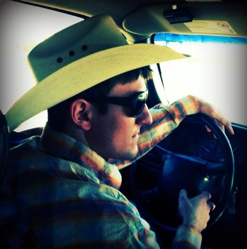 mutonson's profile picture. More old school than new