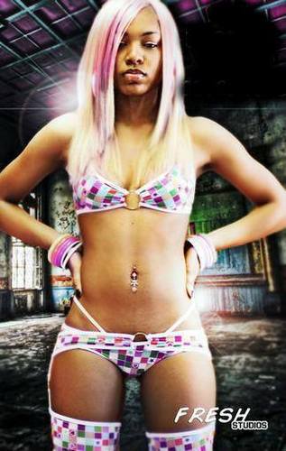Follow Ah Real Bitch ! Im Not Gne Follow Back Unless Yu Mention Meh !