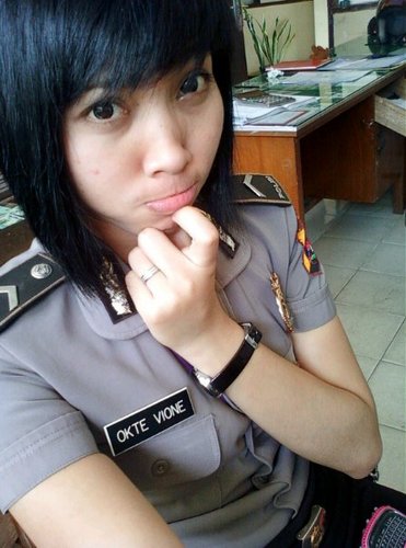 Polisi cantik (@PolisiCantik)  Twitter