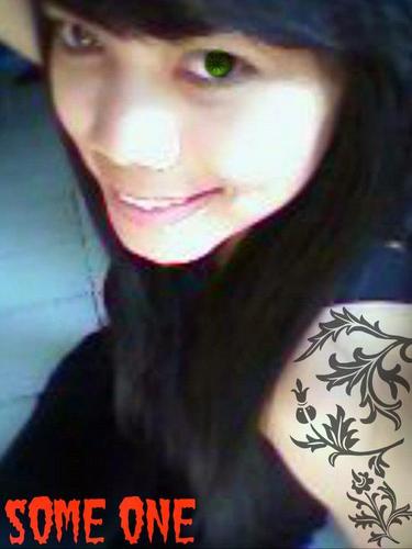 Niaal_270211's profile picture. orang yang selalu buat tersenyum :)
 Yaitu kamu :*