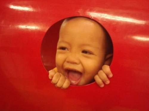 yudhs32's profile picture. 