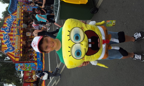 R_Holmewood's profile picture. 