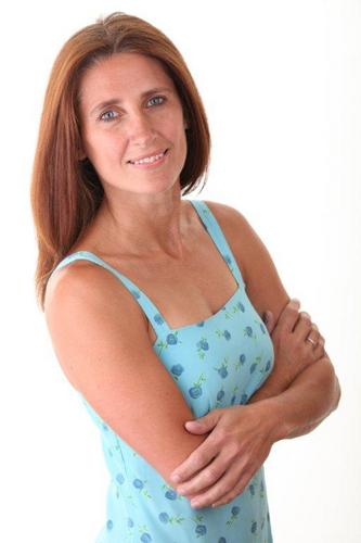 ElizabethLaw1's profile picture. Let Liz Clean Up Your Clutter ... I sell your stuff on eBay