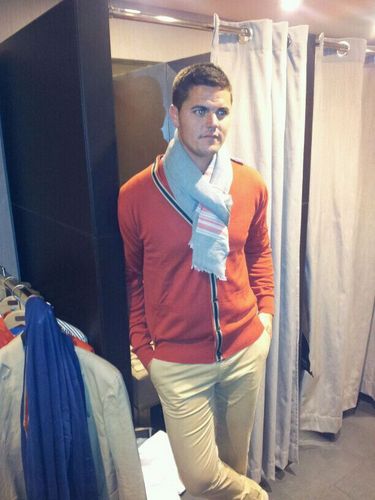 alfonsin_18 Profile Picture