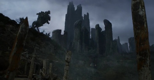 Un susurro entre los muros del castillo de Harrenhal... ¿Quien soy? (No vinculado a HBO) Uno de muchos #spanishfakewesteros. Nada de spoilers.
