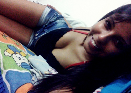 , Batuucada booa,cervejja gelada ii homem boonitto quem é que nao gostaa ♪
