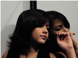 annarozendocurt's profile picture. 