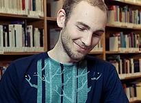 Joakimpb's profile picture. Språk, kaffe, og verden.
 Twitrer for egen alternativkostnad.
Han/he/d'/o/он