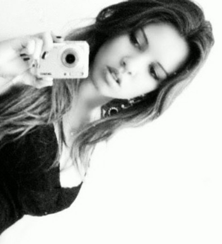 larissaluuana's profile picture. ola, gosto de conhecer lugares novos, falar com amigos, ir as festas, conhecer culturas, assistir tv, etc....