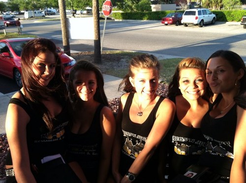 MugsNJugsPR's profile picture. 