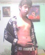 Tristeza es lo que siento al saber que te quiero y te estoy perdiendo.
