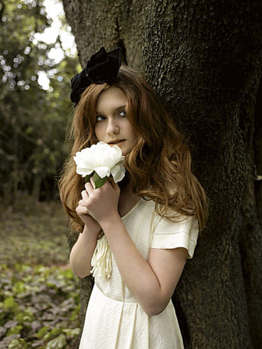 The youngest of 7. I may be the only daughter in the Weasley family but just ask my brothers [smirks] I have quite the temper. ||18+ RP|| #PostDH