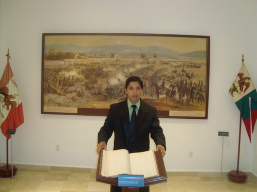 AlvynJosue's profile picture. Joven emprendedor que se preocupa de las necesidades de las personas. Seguridad y Compromiso.