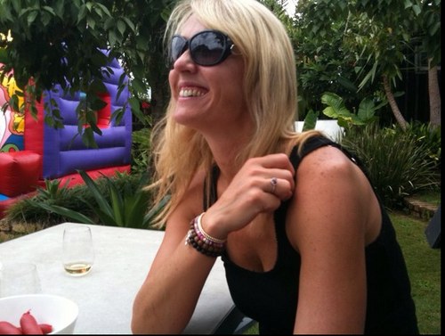 alisonvlaw's profile picture. Mrs Wallace is a fictional character portrayed by Uma Thurman in the 1994 Quentin Tarantino film Pulp Fiction.