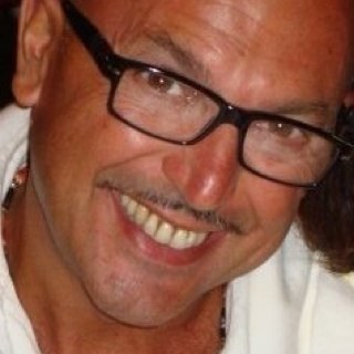 Lucianosanna's profile picture. Solitario per passione, velista per agonismo, padre per amore, inquieto per indole, navigante per scelta. Leggo, amo e cucino molto nella West Coast italiana.