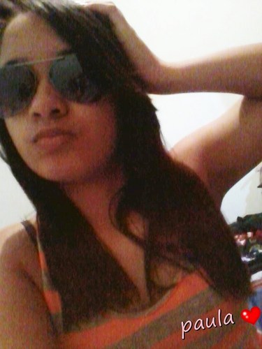 Não sou a garota mais certinha &&'
nem a totalmente descontrolada. Não busco ser perfeita , mas sim ser
eu mesma .
