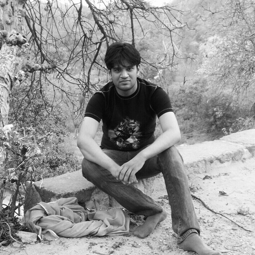 Pharma sales professional, voracious reader, love politics , poetry , spirituality , cycling and travelling.