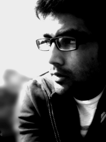 fayil's profile picture. Either pray or worry....Don't do BOTH..!!