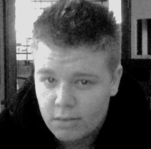 18RuanV's profile picture. .. .. ;D .. ..