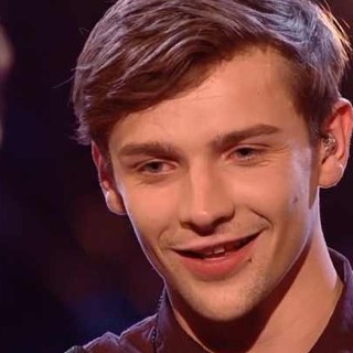 Supporting the gorgeously talented @MaxMilner7 from #thevoiceuk since day 1. I LOVE MAX!!! He followed on 07.05.2012 and tweetedx2 My happiness is complete x