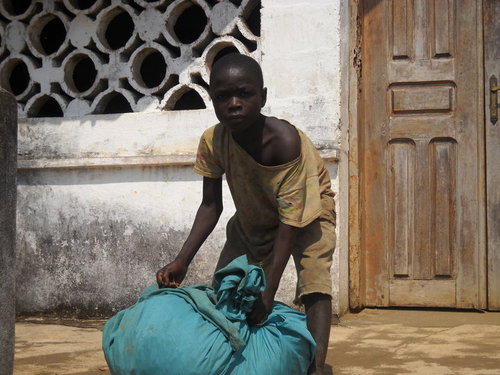 ROL_LIBERIA's profile picture. In response to being our brother's keeper, we strive to give him dignity and a fighting chance. Resources & Outreach for Liberia's Mission Statement