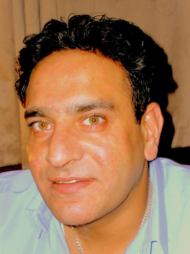 sohail162's profile picture. Writer,poet,observer,learner...watching life in every one of its beautiful colours,with its intoxicating headiness  of beauty,dark,light and everything between.