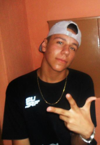 '  Agradeço Ah Deus poor Conkiistaas ,, qee sempree akiii me guiio !*.