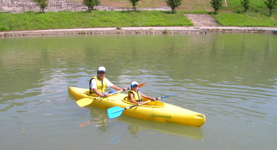 fin1000's profile picture. ジュエリー関係の工場で働いている営業マンです。うちの工場で制作した商品（ペアリング/リング/ピアス/ペンダント/イヤリングなど）の新型や、お買い得情報をツイートしています。手作り商品ばかりですので、是非ご覧下さい。（相互フォロー対応するつもりです。＾＾！） #follow #followme