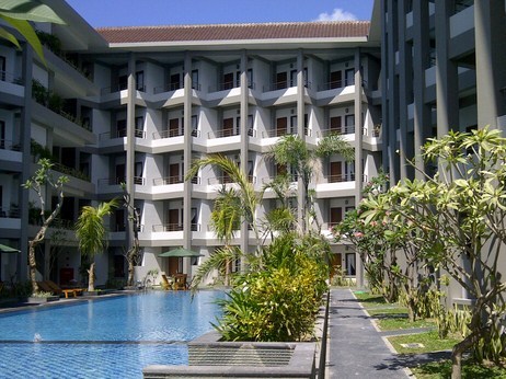 LombokGarden's profile picture. Welcome to Lombok Garden hotel. The green of the city. 
Reservation : (0370) 636015