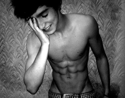 My follow button? Yep, id tap that ;) im a hard worker but I like to have fun while doing it.
