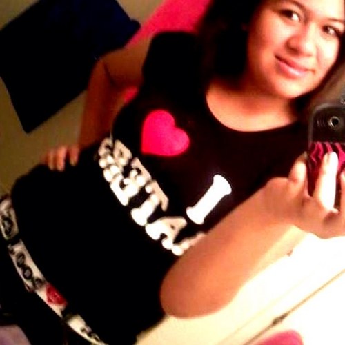 moniquepantoja1's profile picture. just ask if you wnna know(: