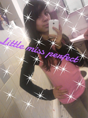 I got pink hiar go @pinkhiarswag I got the looks so go @hotlooks.swag in. I live in. chi follow me cuzz ifollow jesus gb