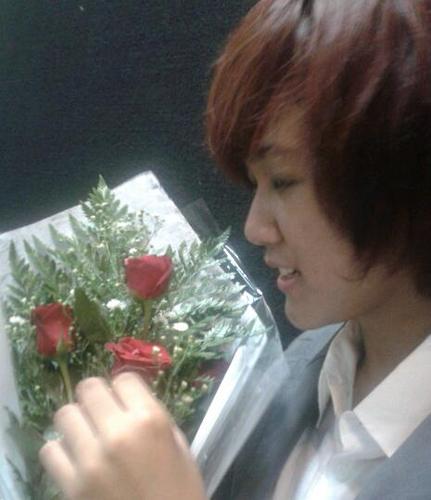 fanbase to support SunSHINee (dance cover group of SHINee from Indonesia), Minho from @MCent09 ^^

follow her twitter  @takobu16